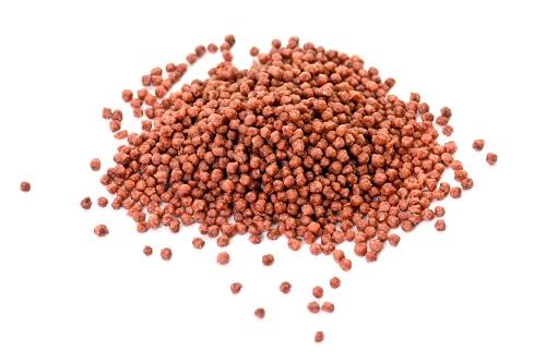 MQC +を用いた魚の飼料中の油と水含有量の測定